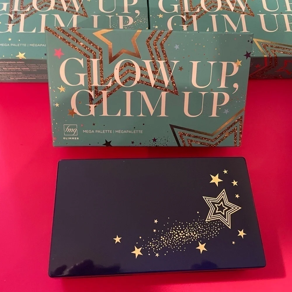 🌟HP🌟 30 EYESHADOW 4 BLUSH PALETTE FMG Glow up Glim up Avon Limited! Gift Idea